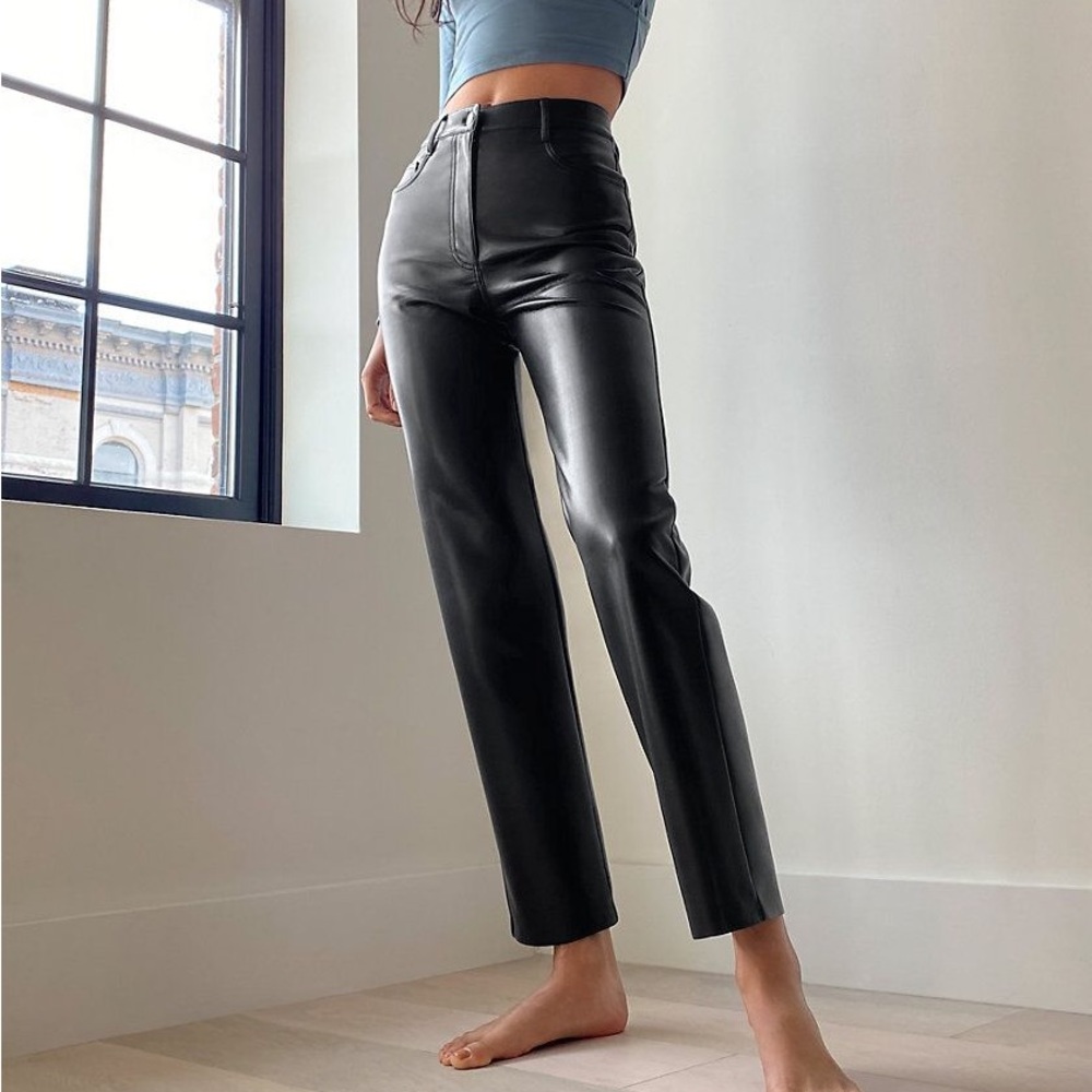 Brand New With Tags Aritzia Wilfred Melina Pants in Black